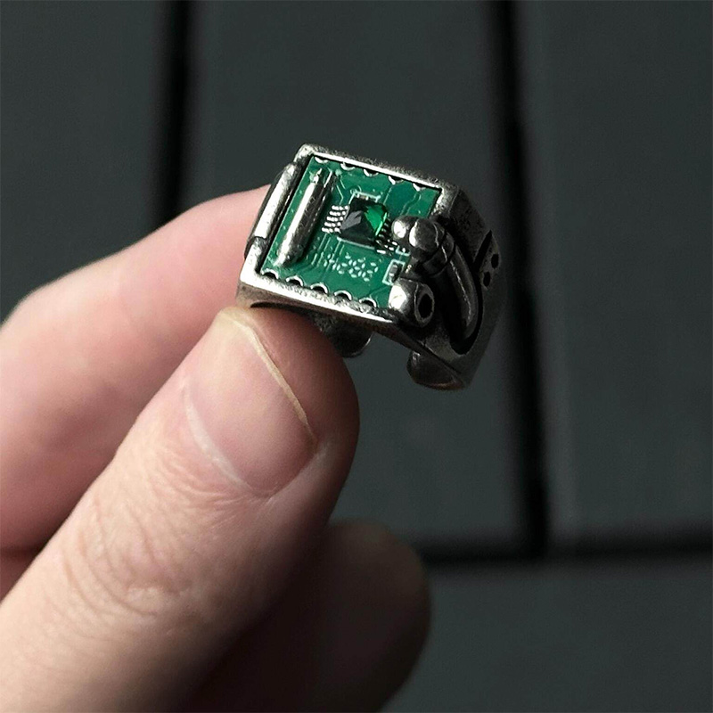 Кольцо с узором в стиле печатн – обзор и цена Tech Inspired Accessories